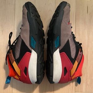 Nike ACG Air Revaderchi